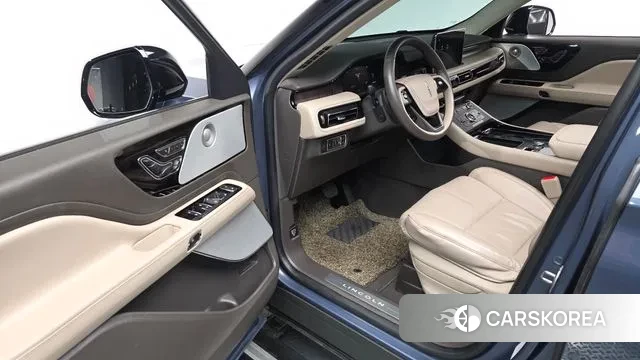 Lincoln Aviator 2nd generation 2021 Небесно-голубой из Кореи, фото 3