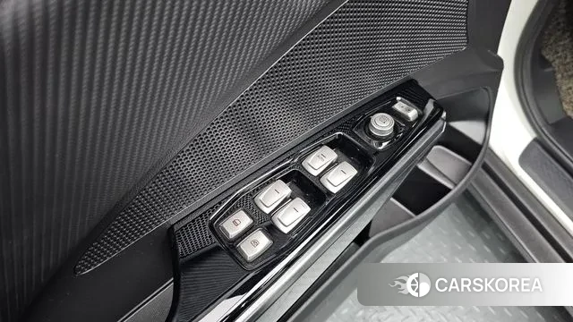 Ssangyong Tivoli Armor 2018 Белый из Кореи, фото 3