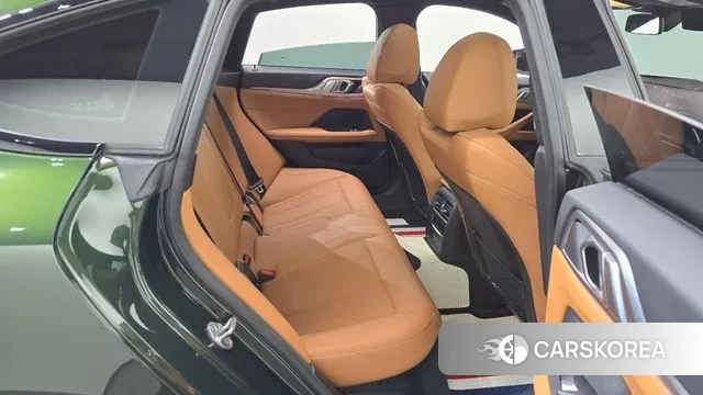 BMW i4 2022 Зеленый из Кореи, фото 3