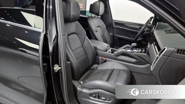 Porsche Cayenne (PO536) 2023 Черный из Кореи, фото 3