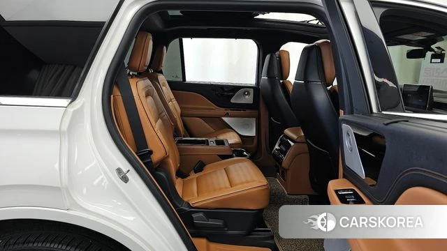 Lincoln Aviator 2nd generation 2022 Белый из Кореи, фото 3