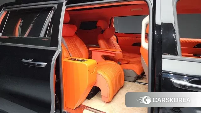 Kia Carnival 4th generation 2023 Черный из Кореи, фото 3