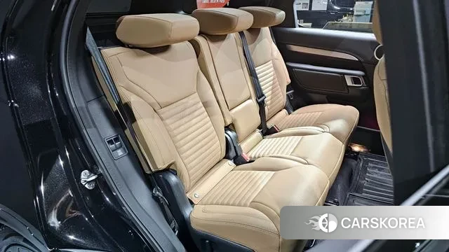 Land Rover Discovery 5 2025 Черный из Кореи, фото 3