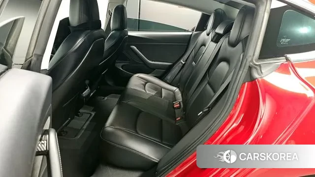 Tesla Model 3 2020 Красный из Кореи, фото 3