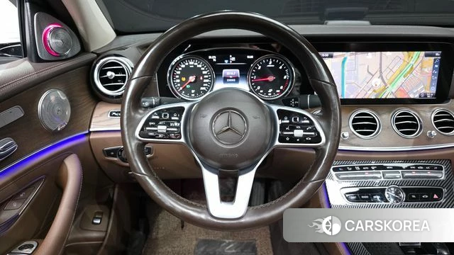 Mercedes-Benz E-Class W213 2019 Белый из Кореи, фото 3