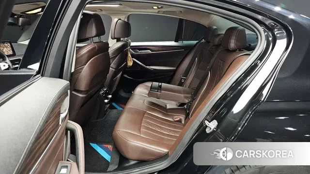 BMW 5 Series (G30) 2020 Черный из Кореи, фото 3