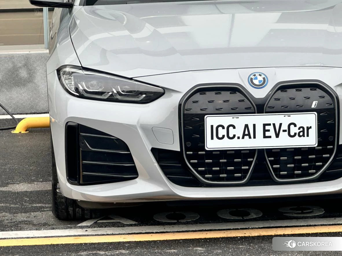 BMW i4 2023 Белый из Китая, фото 3