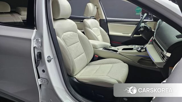 Hyundai The New Grandeur IG Hybrid 2022 Белый из Кореи, фото 3