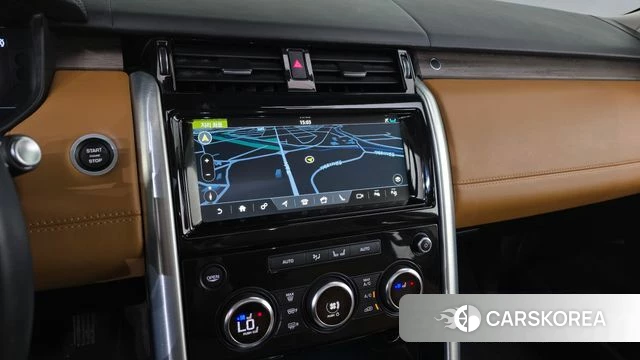 Land Rover Discovery 5 2020 Черный из Кореи, фото 3