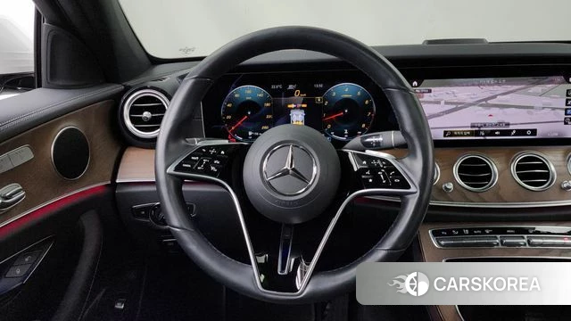 Mercedes-Benz E-Class W213 2021 Белый из Кореи, фото 3