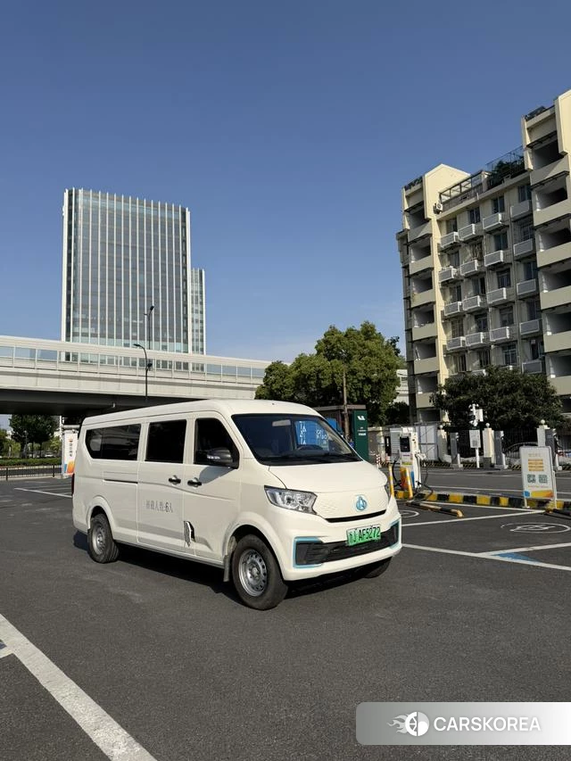 Chang'an Crossing Cross Star V7 EV 2025 Белый из Китая, фото 3