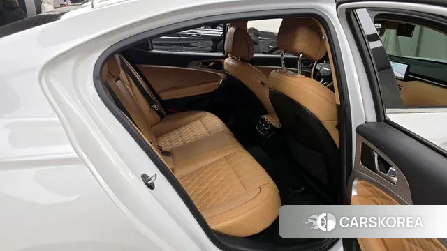 Genesis The New G70 2022 Белый из Кореи, фото 3