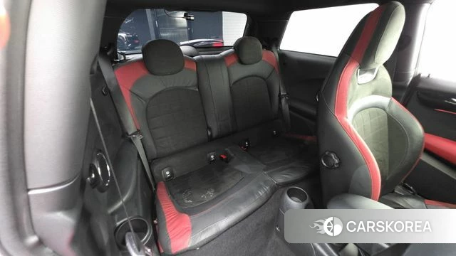 Mini Cooper S 2019 Красный из Кореи, фото 3