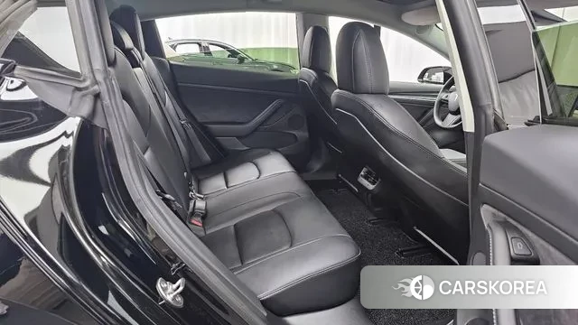 Tesla Model 3 2022 Черный из Кореи, фото 3