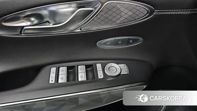 Genesis GV70 2021 Белый из Кореи, фото 3