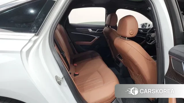 Audi A6 (C8) 2020 Белый из Кореи, фото 3