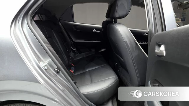 Kia Morning Urban (JA) 2023 Серебристо-серый из Кореи, фото 3