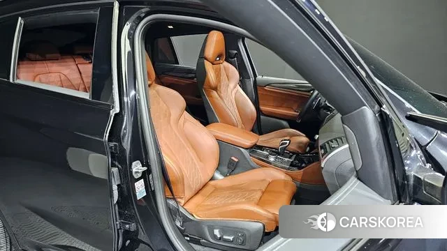 BMW X4M (G02) 2021 Черный из Кореи, фото 3