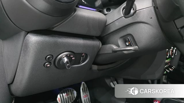 Mini Cooper 2023 Черный из Кореи, фото 3