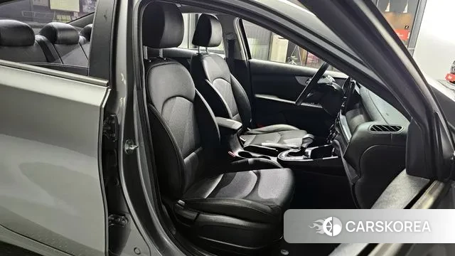 Kia The New K3 2nd generation 2022 Серый из Кореи, фото 3