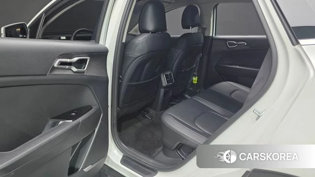 Kia Sportage 5th Generation Hybrid 2024 Белый из Кореи, фото 3