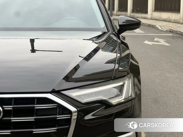 Audi A6L 2023 Черный из Китая, фото 3