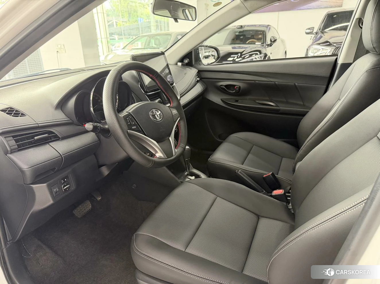 Toyota YARIS L Zhixuan 2021 Белый из Китая, фото 3