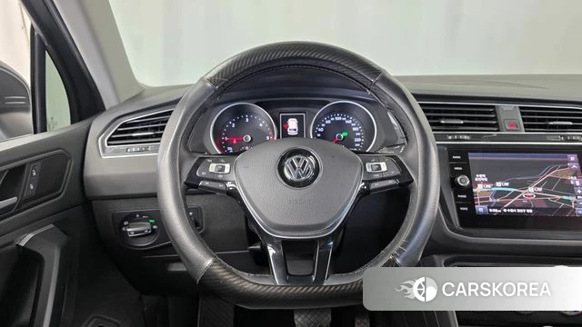 Volkswagen Tiguan second Generation 2019 Серый из Кореи, фото 3