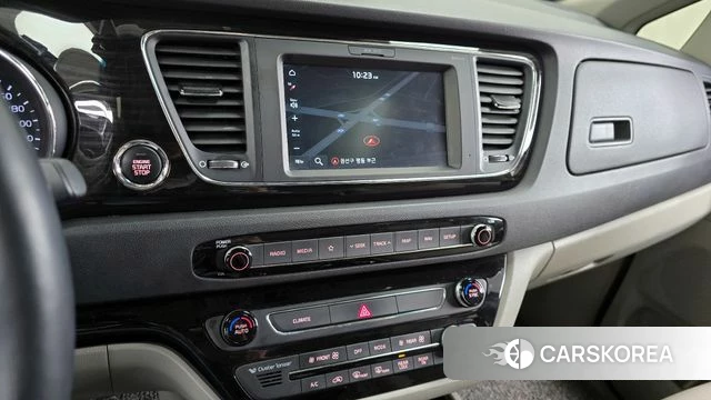 Kia The New Carnival 2018 Черный из Кореи, фото 3