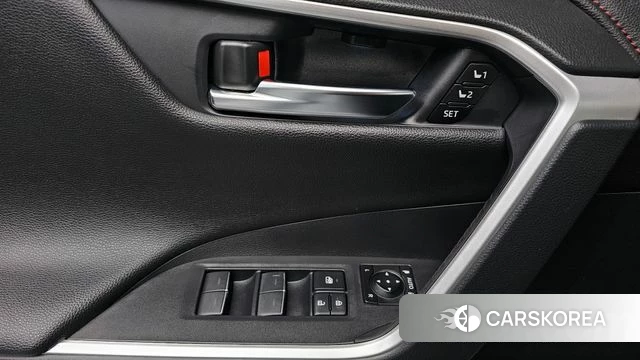 Toyota RAV4 5th Generation 2023 Белый из Кореи, фото 3