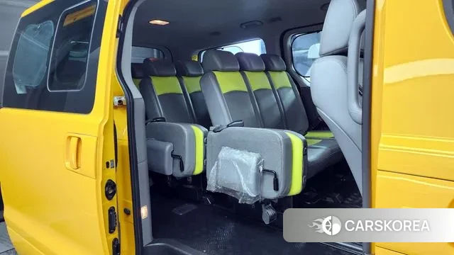 Hyundai The New Grand Starex 2021 Желтый из Кореи, фото 3