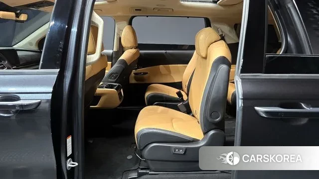 Kia Carnival 4th generation 2023 Серый из Кореи, фото 3