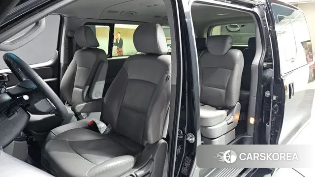 Hyundai The New Grand Starex 2021 Черный из Кореи, фото 3