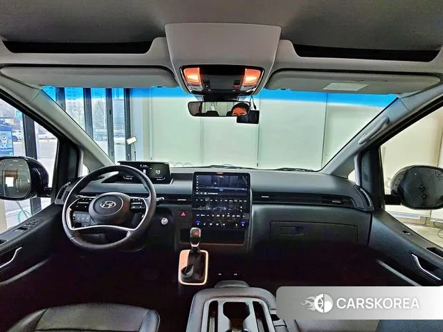 Hyundai Staria 2023 Серый из Кореи, фото 3