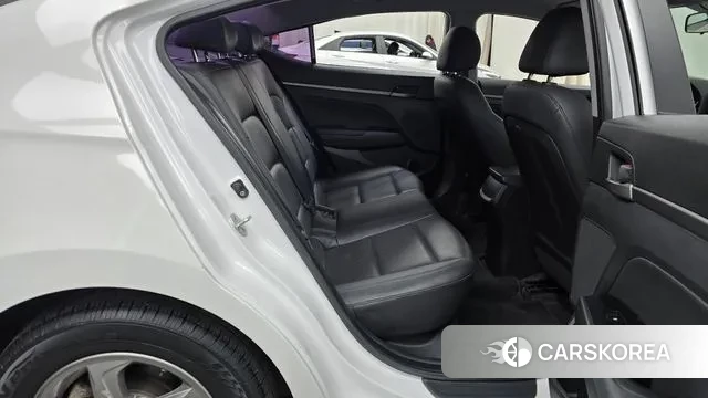 Hyundai Avante AD 2018 Белый из Кореи, фото 3