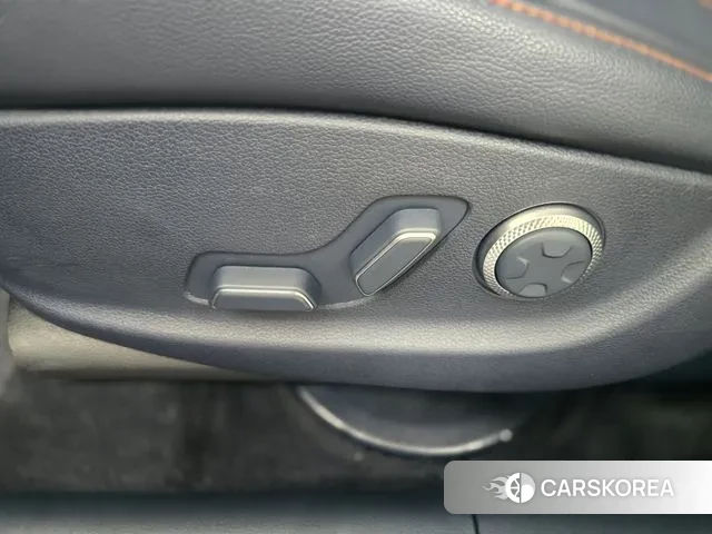 Genesis GV80 Coupe 2025 Светло-серебряный цвет из Кореи, фото 3