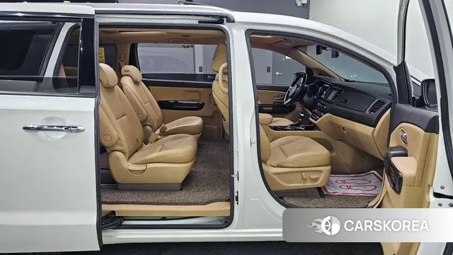 Kia The New Carnival 2018 Белый из Кореи, фото 3