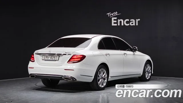 Mercedes-Benz E-Class W213 2019 Белый из Кореи, фото 3