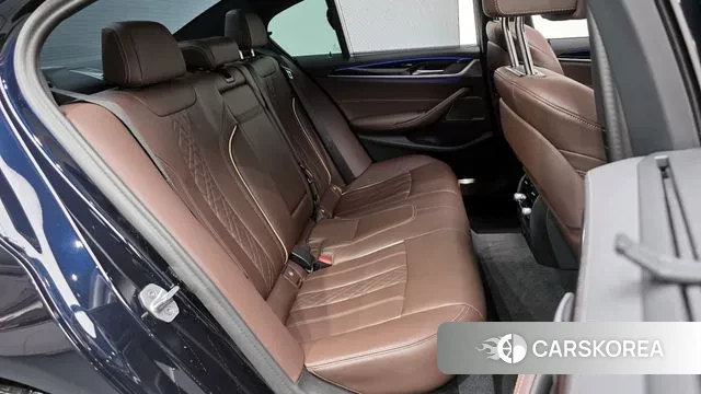 BMW 5 Series (G30) 2023 Черный из Кореи, фото 3