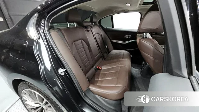 BMW 3 Series (G20) 2022 Черный из Кореи, фото 3