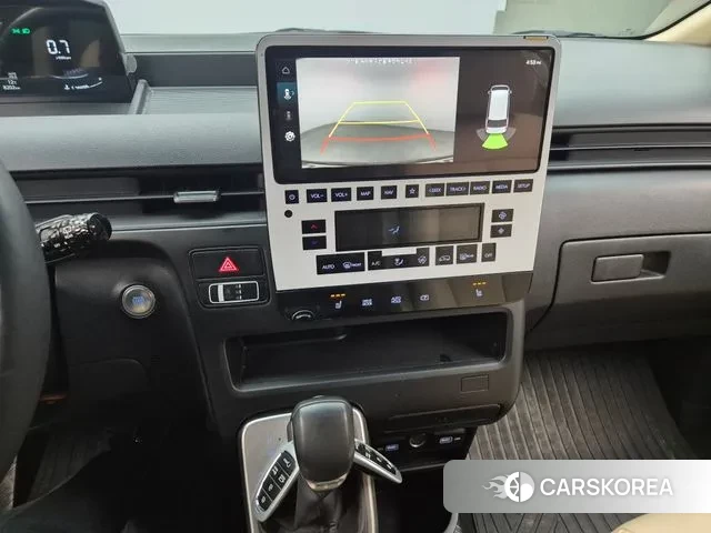 Hyundai Staria 2022 Серебристо-серый из Кореи, фото 3