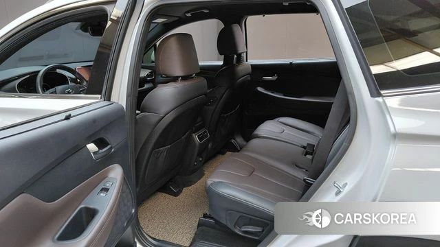 Hyundai The New Santa Fe 2023 Белый из Кореи, фото 3