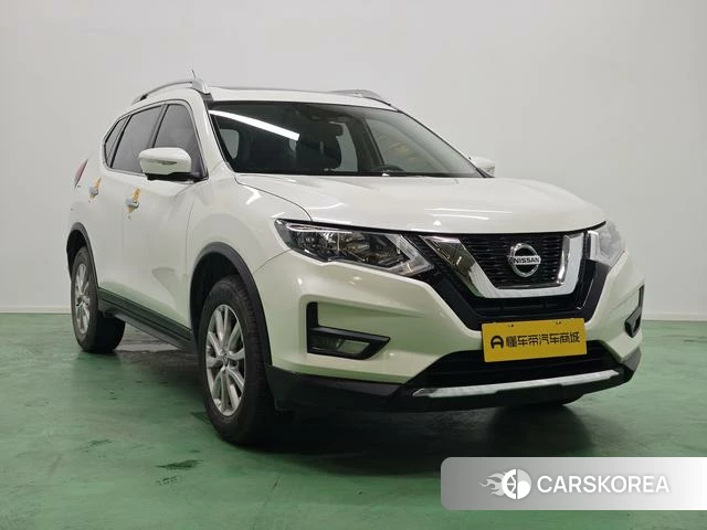 Nissan Qijun 2021 Белый из Китая, фото 3