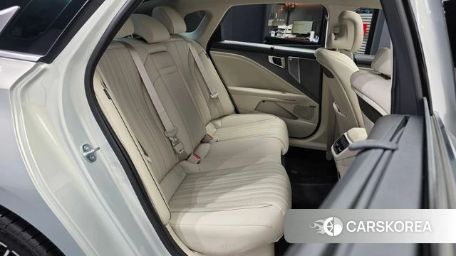 Kia The New K8 Hybrid 2025 Серебристо-серый из Кореи, фото 3