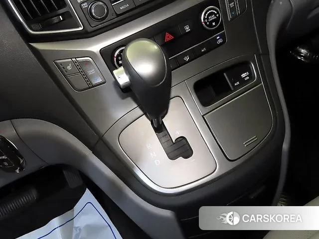 Hyundai The New Grand Starex 2021 Желтый из Кореи, фото 3