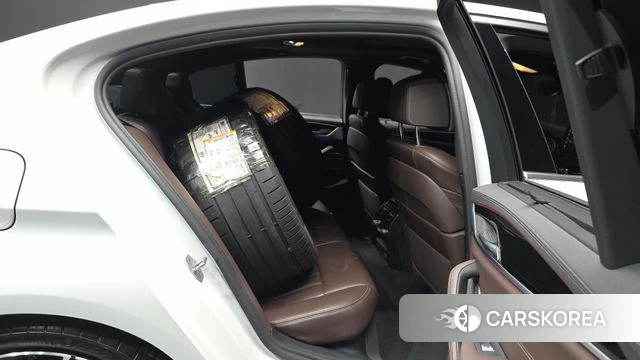 BMW 5 Series (G30) 2022 Белый из Кореи, фото 3