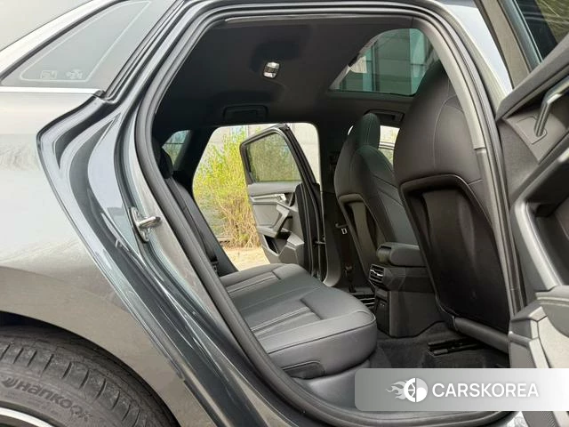 Audi A3 2023 Темно-серый из Китая, фото 3