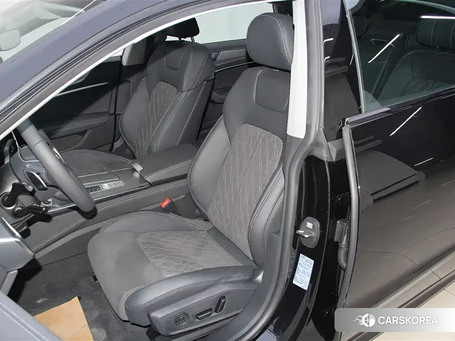 Audi A7L 2025 Черный из Китая, фото 3