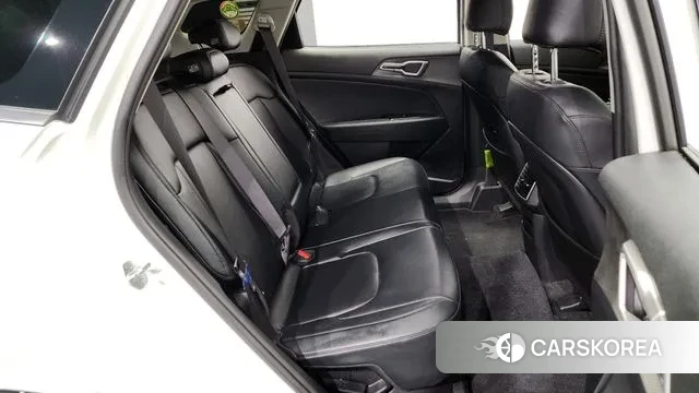 Kia Sportage 5th Generation Hybrid 2021 Белый из Кореи, фото 3