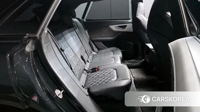 Audi Q8 (4M) 2022 Черный из Кореи, фото 3